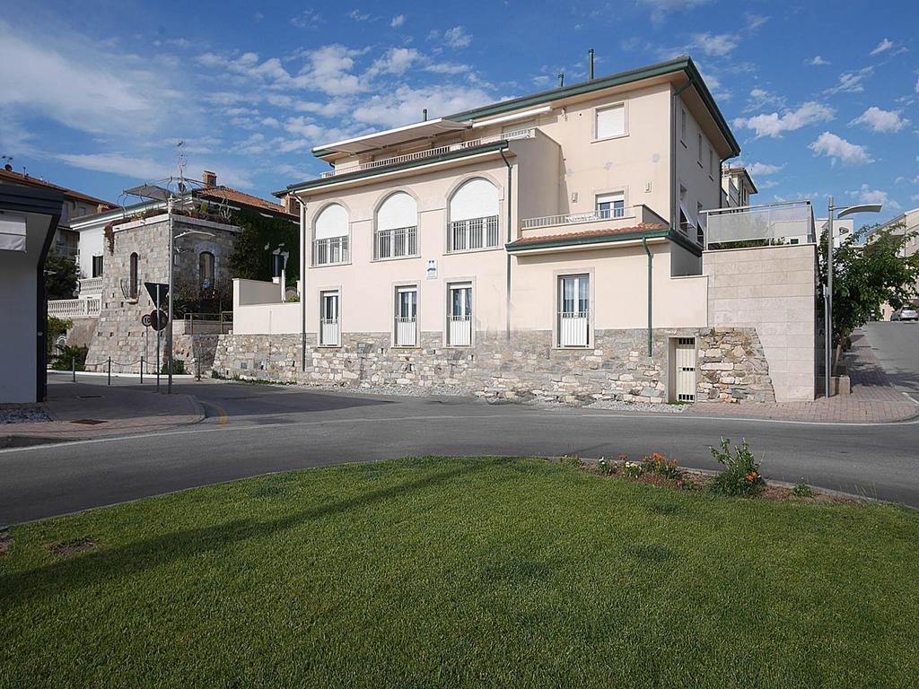 Residence Villa Livia San Vincenzo Exterior photo